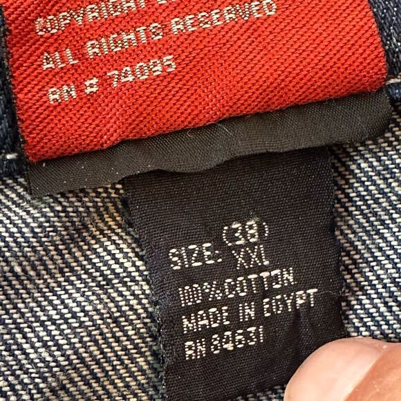 Coogi Denim Blue Jean Jacket in Size XXL (38) with Graphic Color Logo on Back - Picture 2 of 8